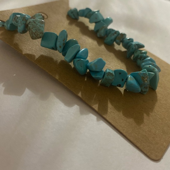 Natural Turquoise stone stretch bracelet - Picture 2 of 6